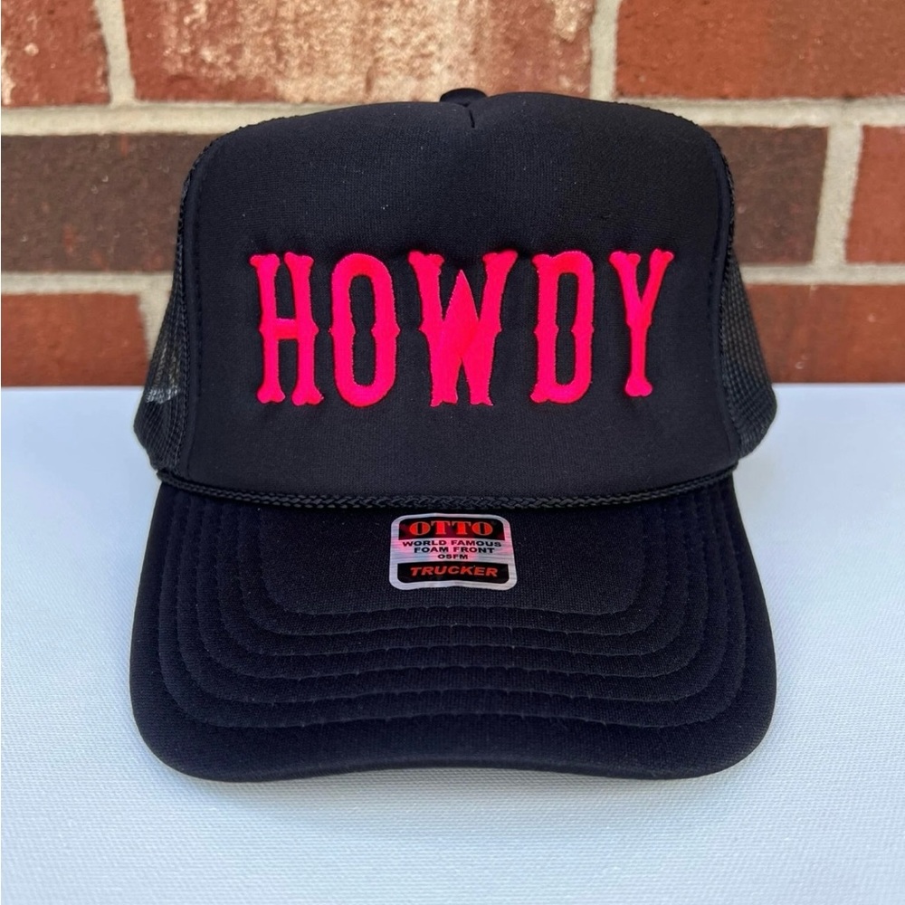 HOWDY WESTERN TRUCKER CAP